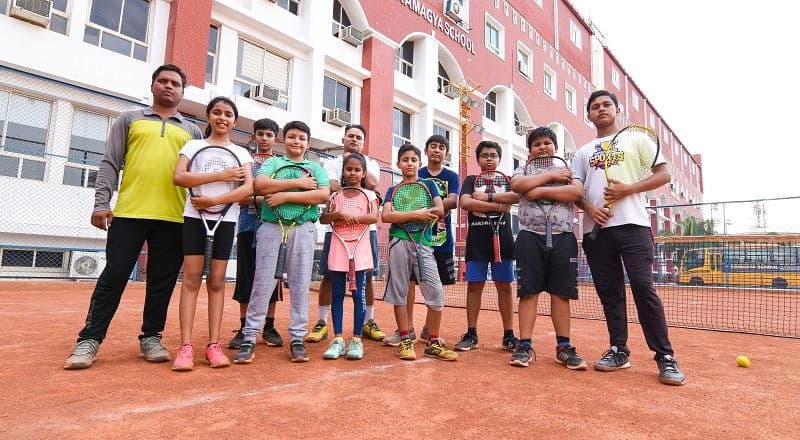 Lawn Tennis image 13