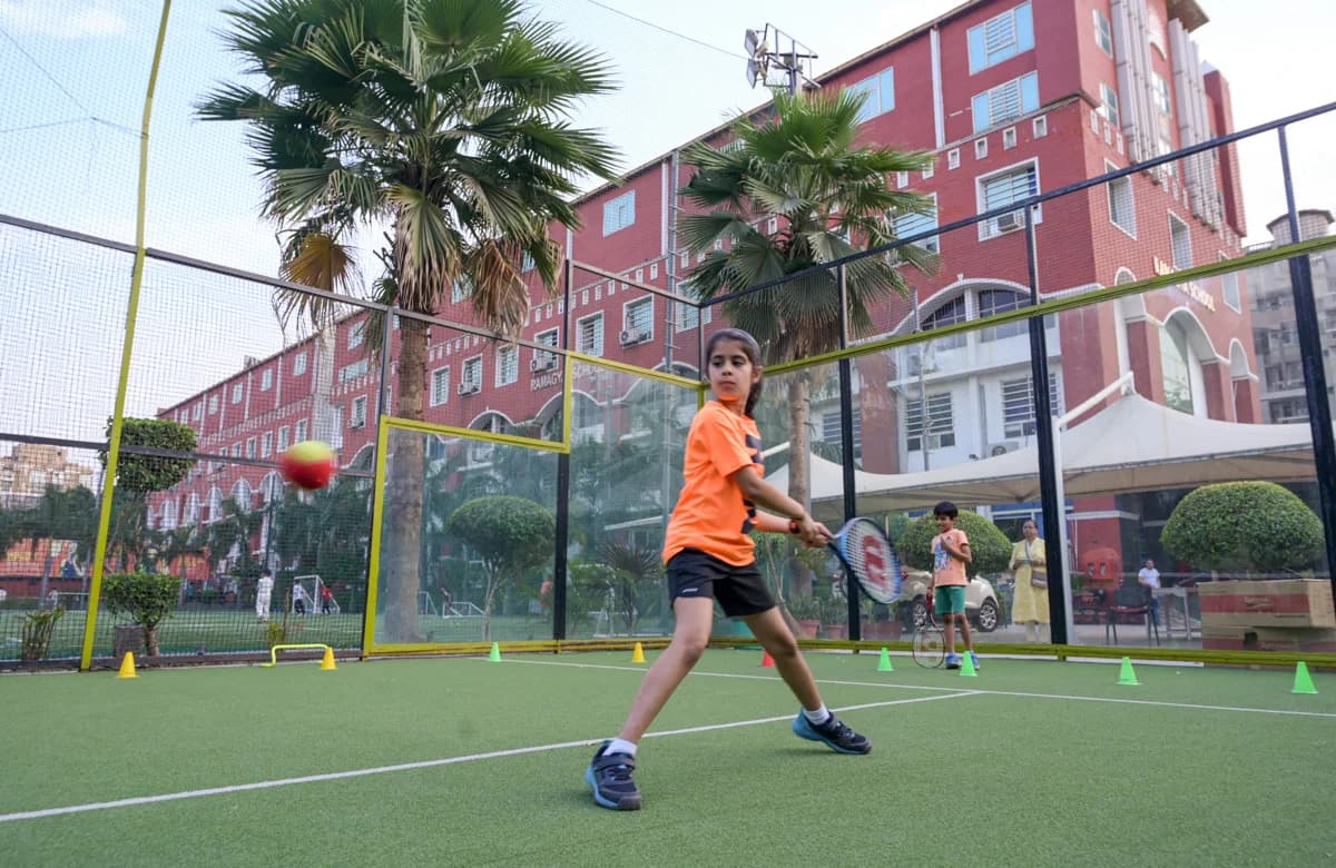 Paddle Tannis image 1